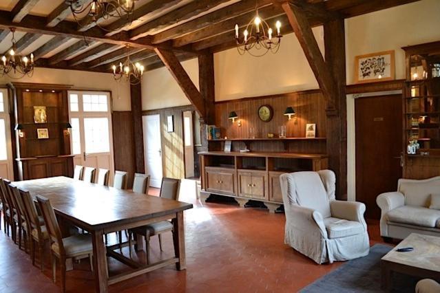 Le Manoir De Villefermoy Les Ecrennes Luaran gambar