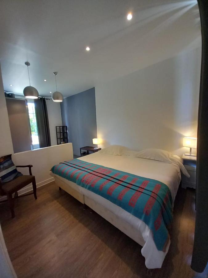 Le Manoir De Villefermoy Les Ecrennes Luaran gambar