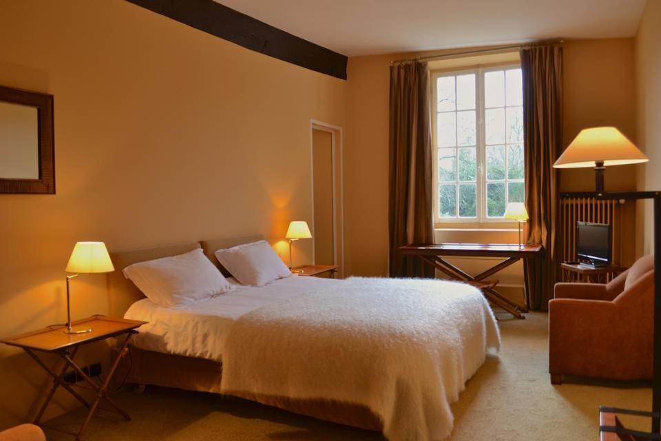 Le Manoir De Villefermoy Les Ecrennes Luaran gambar