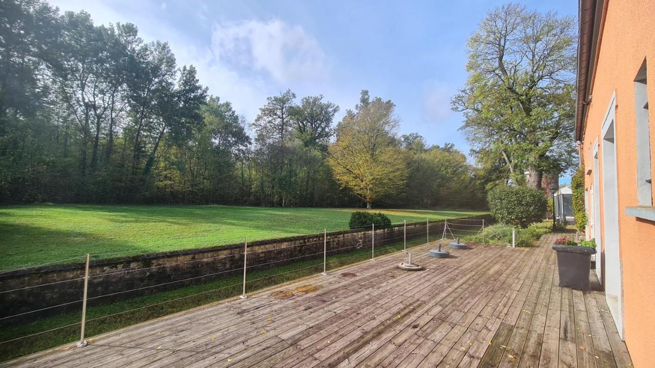 Le Manoir De Villefermoy Les Ecrennes Luaran gambar