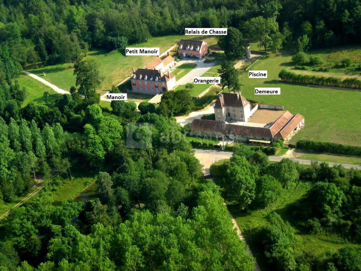 Le Manoir De Villefermoy Les Ecrennes Luaran gambar